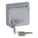 Soliroc - Adapter do osprzetu Mosaic z klapka blokowaną kluczem - IP55