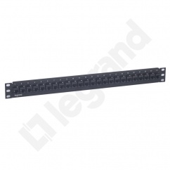 LCS PANEL 1U 24XRJ45 KAT. 5E UTP PRZELOTOWY LCS PANEL 1U 24XRJ45 KAT. 5E UTP PRZELOTOWY