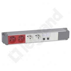 BLOK ZASILAJĄCY. 2 GNIAZDA 2P+Z. 2 GNIAZDA 2P+Z KODOWANE. 2 GNIAZDA RJ 45 BLOK ZASILAJĄCY. 2 GNIAZDA 2P+Z. 2 GNIAZDA 2P+Z KODOWANE. 2 GNIAZDA RJ 45