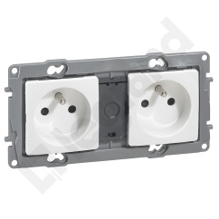 Niloe - Gniazdo 2 x 2P+Z zespolone - z przesłoną, zaciski automatyczne - Białe Niloe - Gniazdo 2 x 2P+Z zespolone - z przesłoną, zaciski automatyczne - Białe