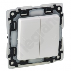 VALENA LIFE ŁĄCZNIK ŚWIECZNIKOWY BIAŁY 10 AX - 250 V VALENA LIFE ŁĄCZNIK ŚWIECZNIKOWY BIAŁY 10 AX - 250 V