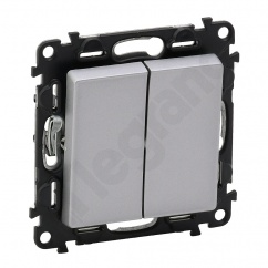 VALENA LIFE ŁĄCZNIK SCHODOWY PODWÓJNY ALUMINIUM 10 AX - 250 V VALENA LIFE ŁĄCZNIK SCHODOWY PODWÓJNY ALUMINIUM 10 AX - 250 V